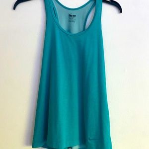 Nike workout tank